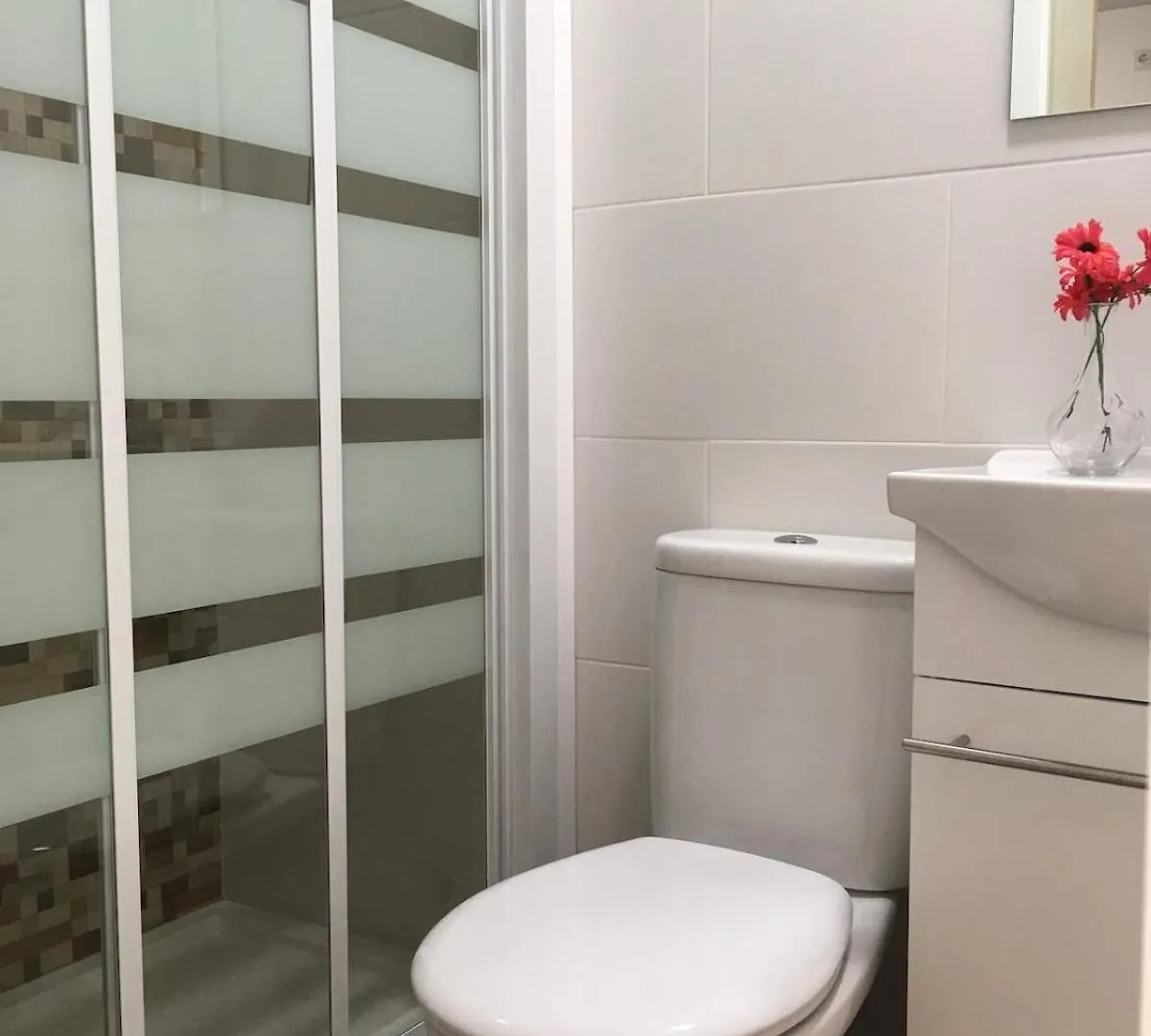 Malaga Rooms 홈스테이