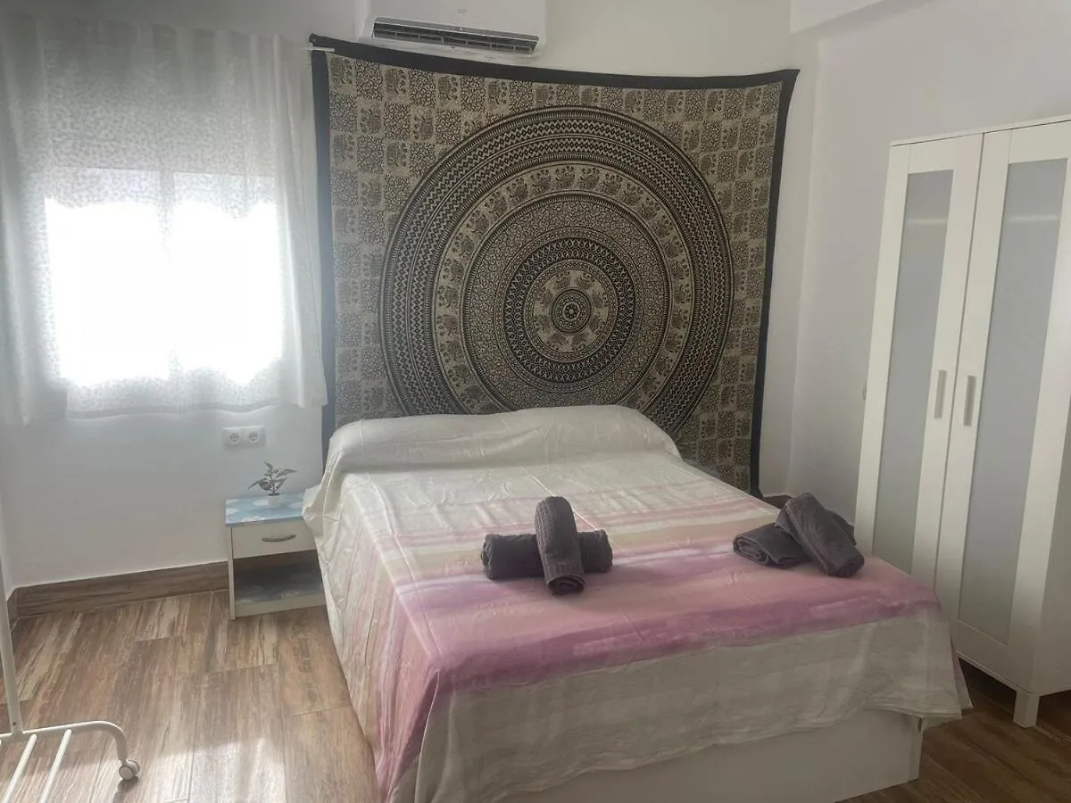 Malaga Rooms 홈스테이